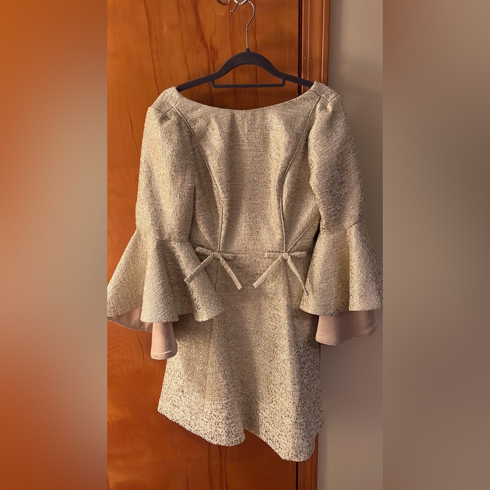 Gold dress size 4